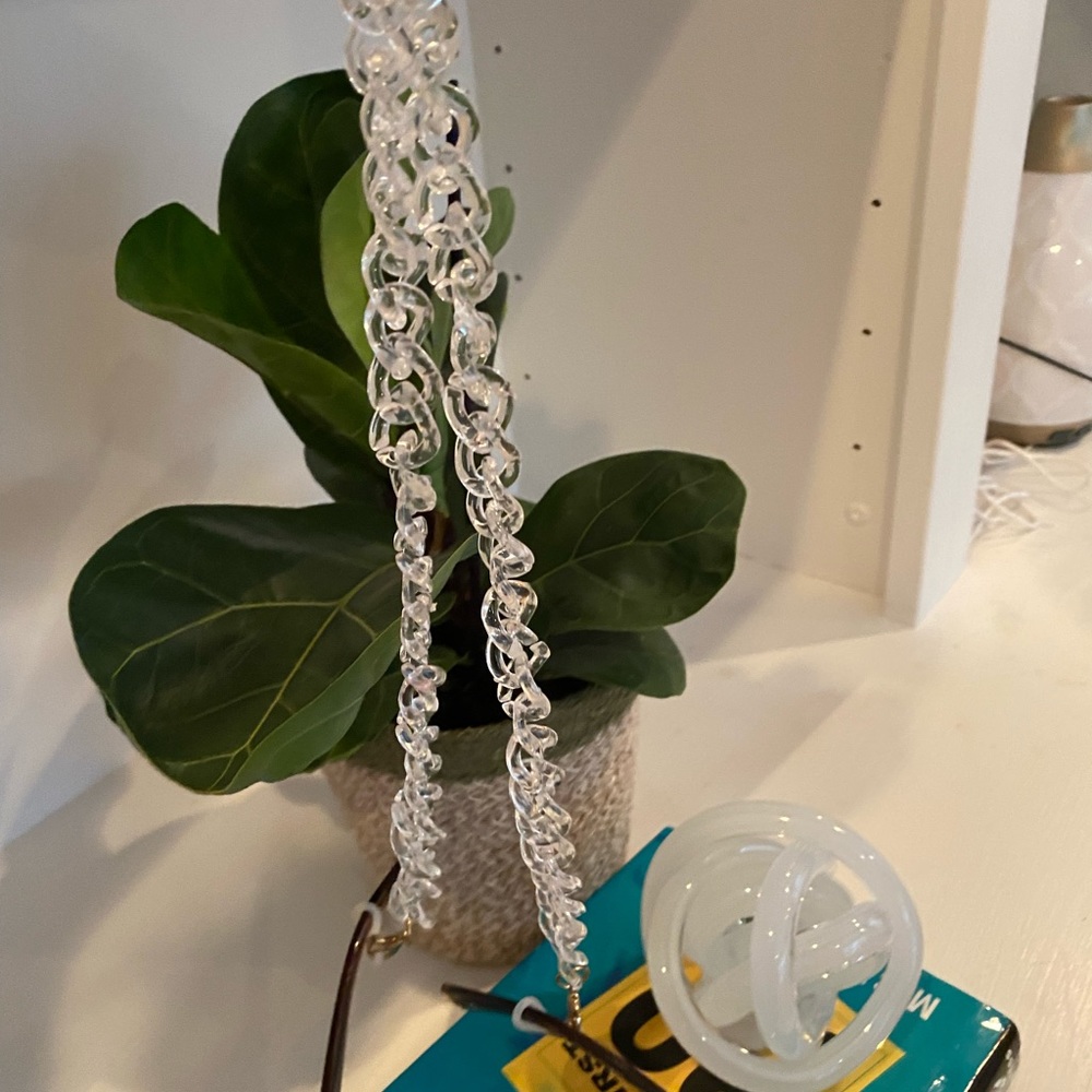 Clear Glasses Chain